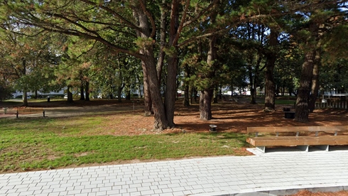 Squares Grande Garenne et Augustin Fresnel - Eté 2024. Début des travaux de réaménagement des deux squares (livraison été 2025) et d’une voie piétonne arborée dans le quartier Bottière Pin Sec.